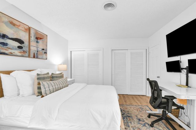 770 E Camino 0050, Boca Raton, FL 33432