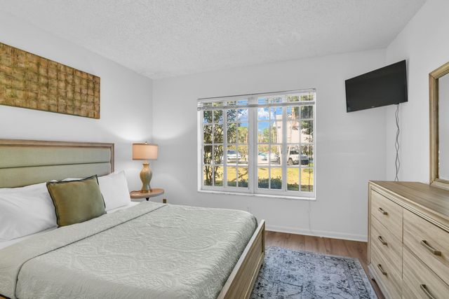 770 E Camino 0050, Boca Raton, FL 33432