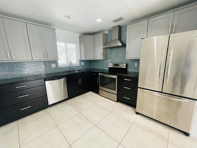 1900 NE 41st Street 0, Oakland Park, FL 33308