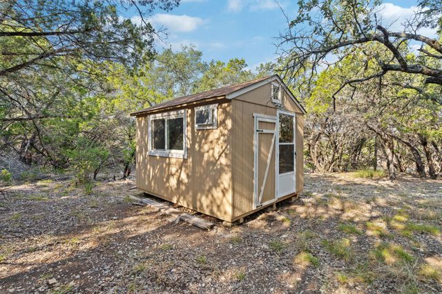 1000 Norwood RD, Dripping Springs, TX 78620