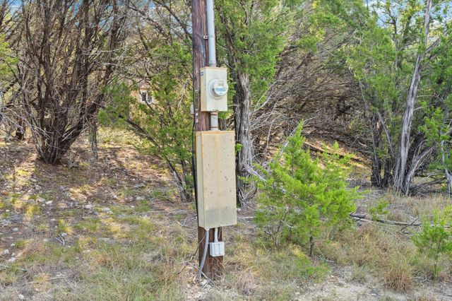 1000 Norwood RD, Dripping Springs, TX 78620