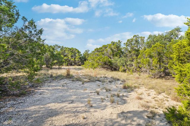 1000 Norwood RD, Dripping Springs, TX 78620