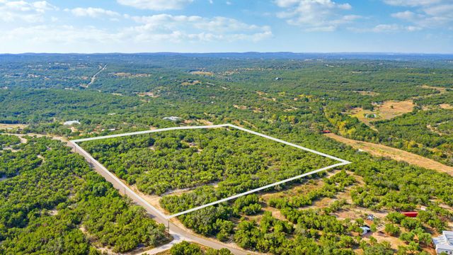 1000 Norwood RD, Dripping Springs, TX 78620