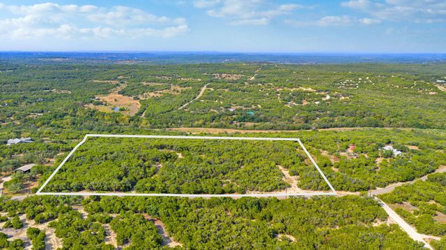 1000 Norwood RD, Dripping Springs, TX 78620