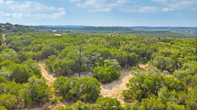 1000 Norwood RD, Dripping Springs, TX 78620
