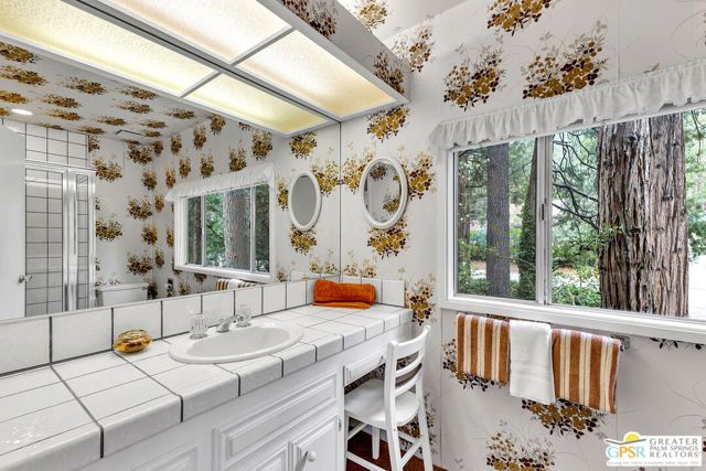 25655 Tahquitz Drive, Idyllwild, CA 92549