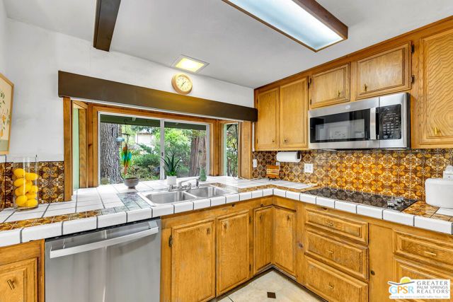 25655 Tahquitz Drive, Idyllwild, CA 92549