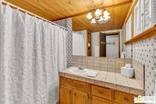 25655 Tahquitz Drive, Idyllwild, CA 92549