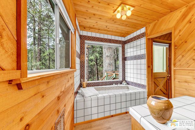 25655 Tahquitz Drive, Idyllwild, CA 92549