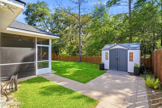 276 Bridgewater Lane, Darien, GA 31305