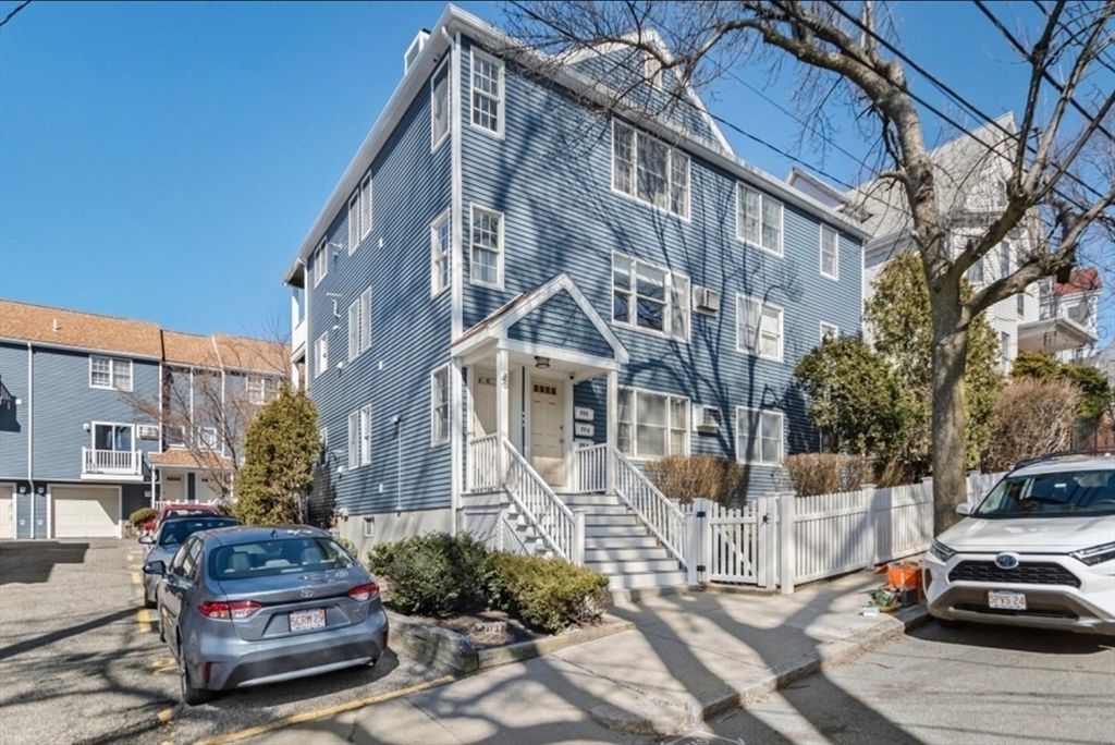75 Mount Vernon St C, Somerville, MA 02145