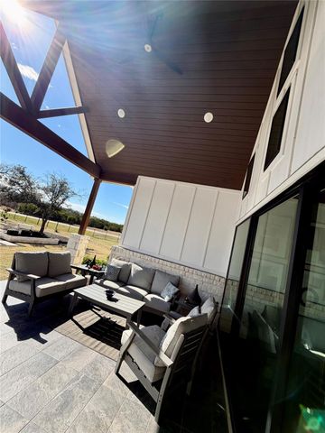 217 Northcrest DR, Liberty Hill, TX 78642