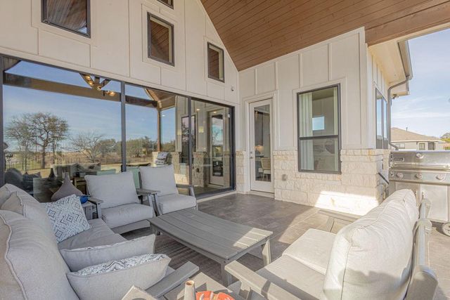 217 Northcrest DR, Liberty Hill, TX 78642