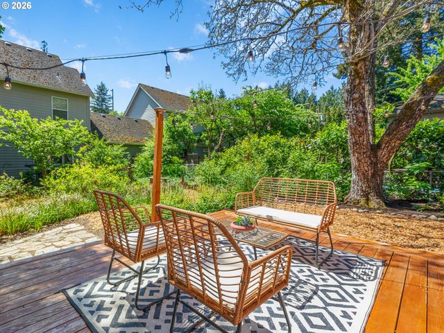 1566 Se LINN St, Portland, OR 97202