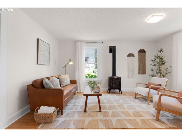 1566 Se LINN St, Portland, OR 97202