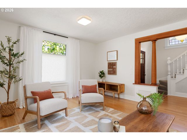 1566 Se LINN St, Portland, OR 97202