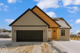 252 Shelldrake Lane, St Clair, MI 48079