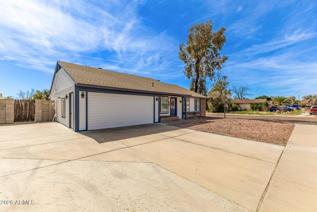 4743 W VILLA THERESA Drive, Glendale, AZ 85308