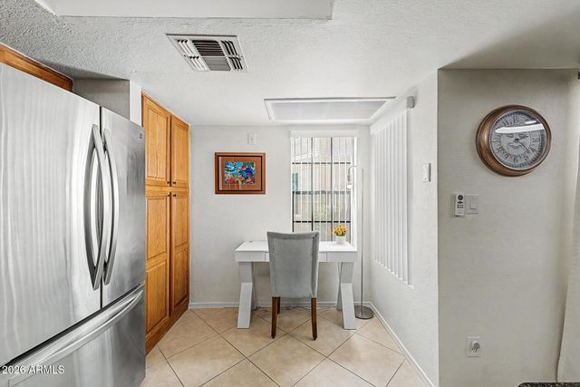 9396 E PURDUE Avenue 122, Scottsdale, AZ 85258