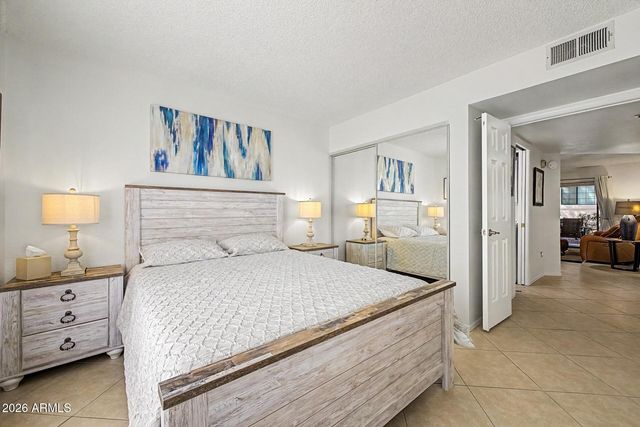 9396 E PURDUE Avenue 122, Scottsdale, AZ 85258