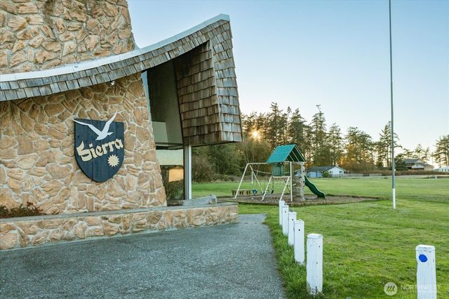 735 La Palabra Street, Coupeville, WA 98239