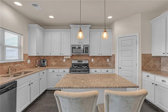 602 Baymist Court, Loganville, GA 30052