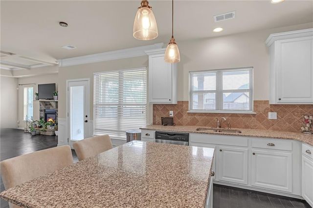 602 Baymist Court, Loganville, GA 30052