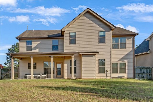 602 Baymist Court, Loganville, GA 30052