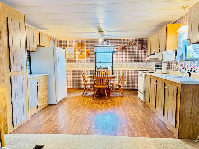 1143 Jets Landing Road, Abbeville, SC 29620