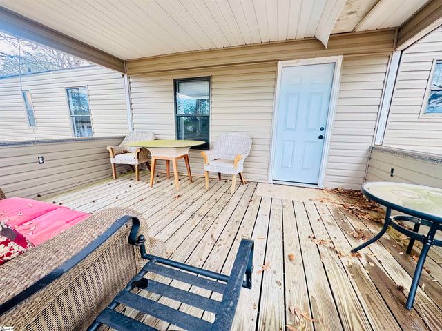 1143 Jets Landing Road, Abbeville, SC 29620