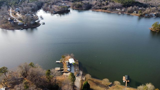 1143 Jets Landing Road, Abbeville, SC 29620