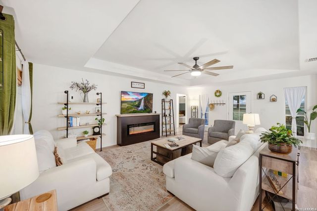 2520 County Road 319, La Vernia, TX 78121
