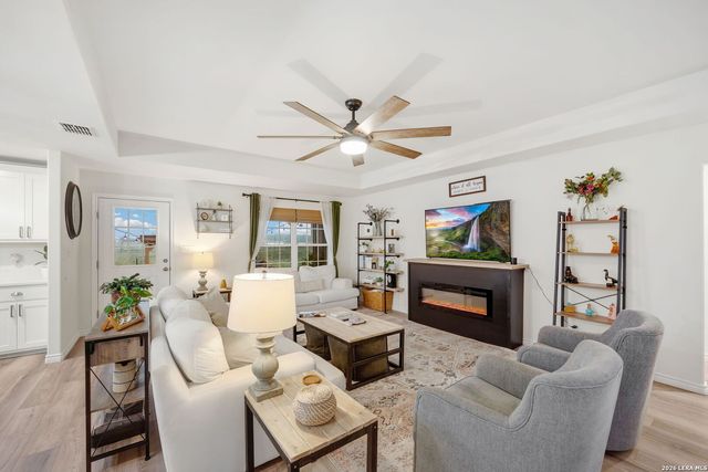 2520 County Road 319, La Vernia, TX 78121