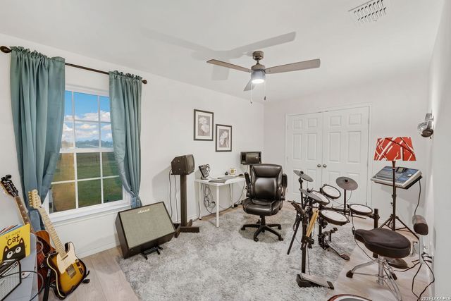 2520 County Road 319, La Vernia, TX 78121