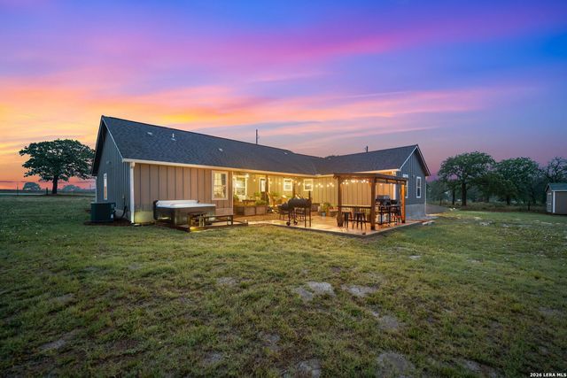 2520 County Road 319, La Vernia, TX 78121