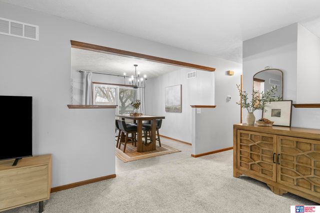 5216 S Bennington Place, Lincoln, NE 68516