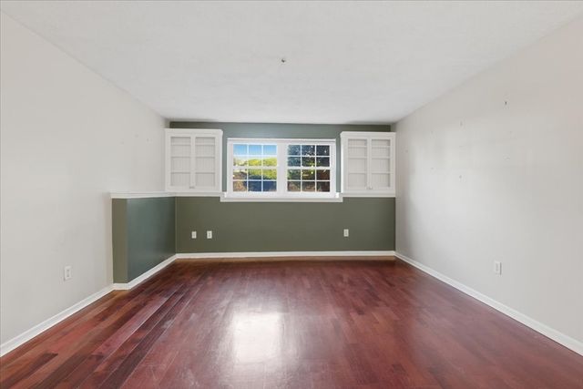 360 Neponset Street 702, Canton, MA 02021