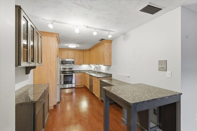 360 Neponset Street 702, Canton, MA 02021
