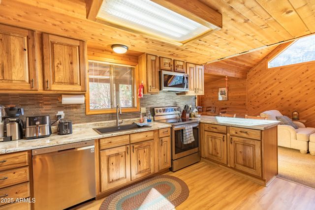 4966 Trail Circle, Happy Jack, AZ 86024