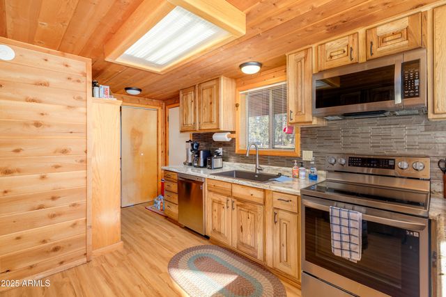 4966 Trail Circle, Happy Jack, AZ 86024