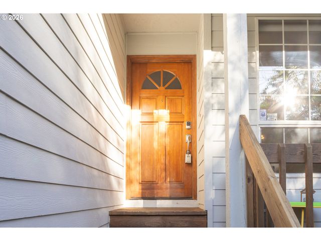 9436 Sw WOOD Pkwy, Portland, OR 97219