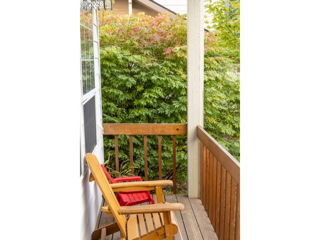 9436 Sw WOOD Pkwy, Portland, OR 97219