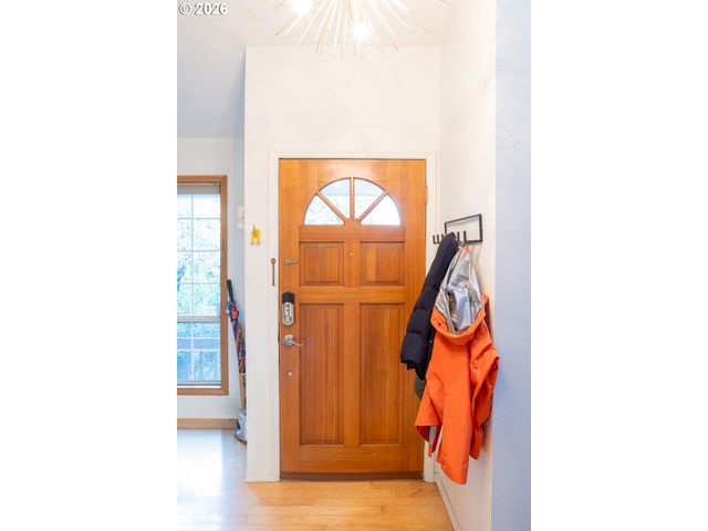 9436 Sw WOOD Pkwy, Portland, OR 97219