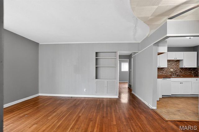 2240 Kerwin Drive, St Louis, MO 63136