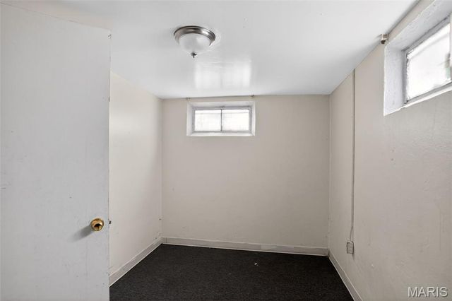 2240 Kerwin Drive, St Louis, MO 63136