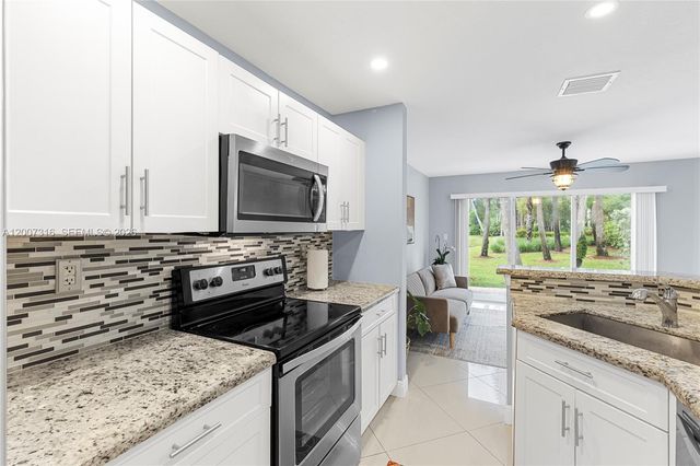 17086 NW 22nd St, Pembroke Pines, FL 33028