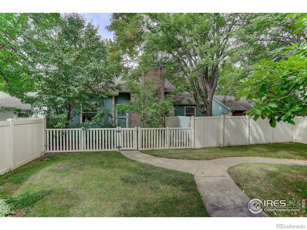 3119 Lake Park Way, Longmont, CO 80503