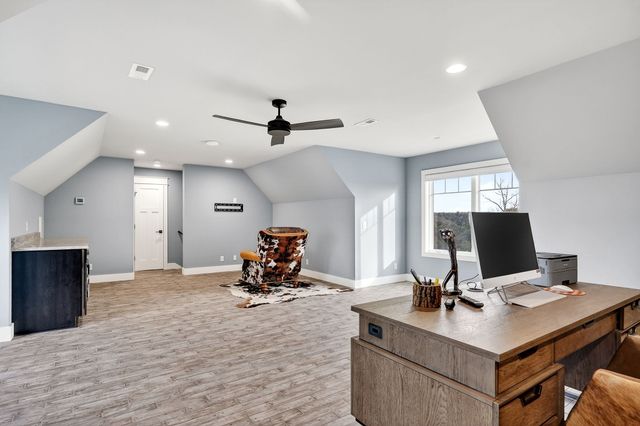 160 Shayna Ct, Smithville, TN 37166