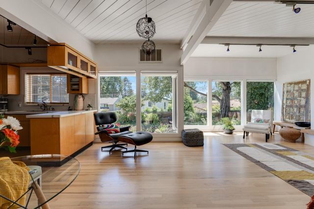527 Clubhouse Drive, Aptos, CA 95003
