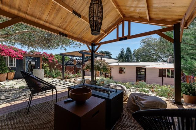527 Clubhouse Drive, Aptos, CA 95003